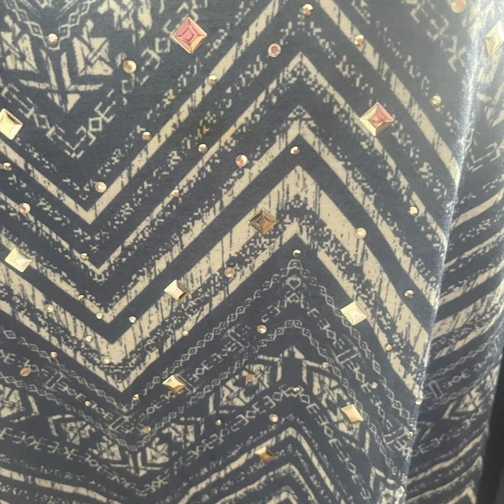 Blue with print look like a two piece has metal pieces  size 4x - Picture 5 of 5